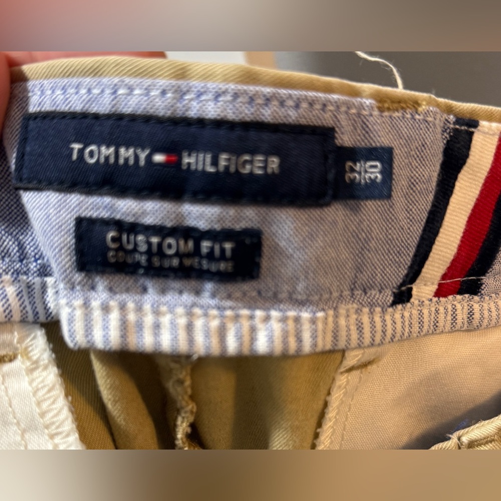 Tommy Hilfiger Men's Stretch Cotton Chino Pants - Picture 7 of 7